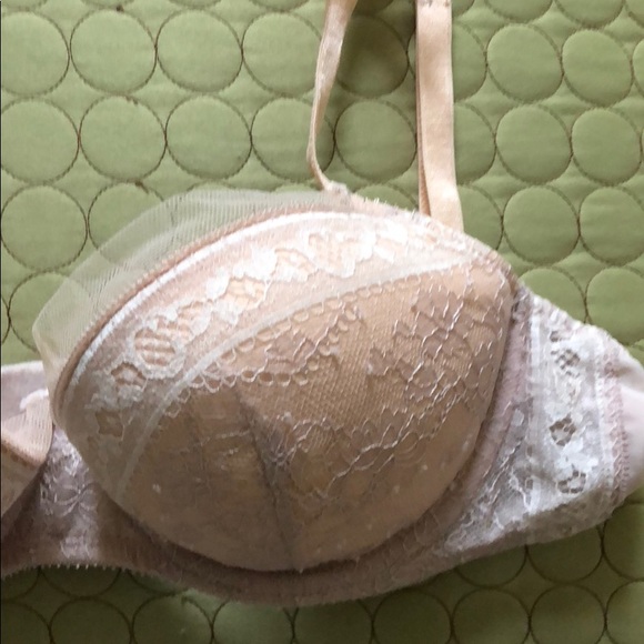 NWT VS bra - Picture 2 of 8